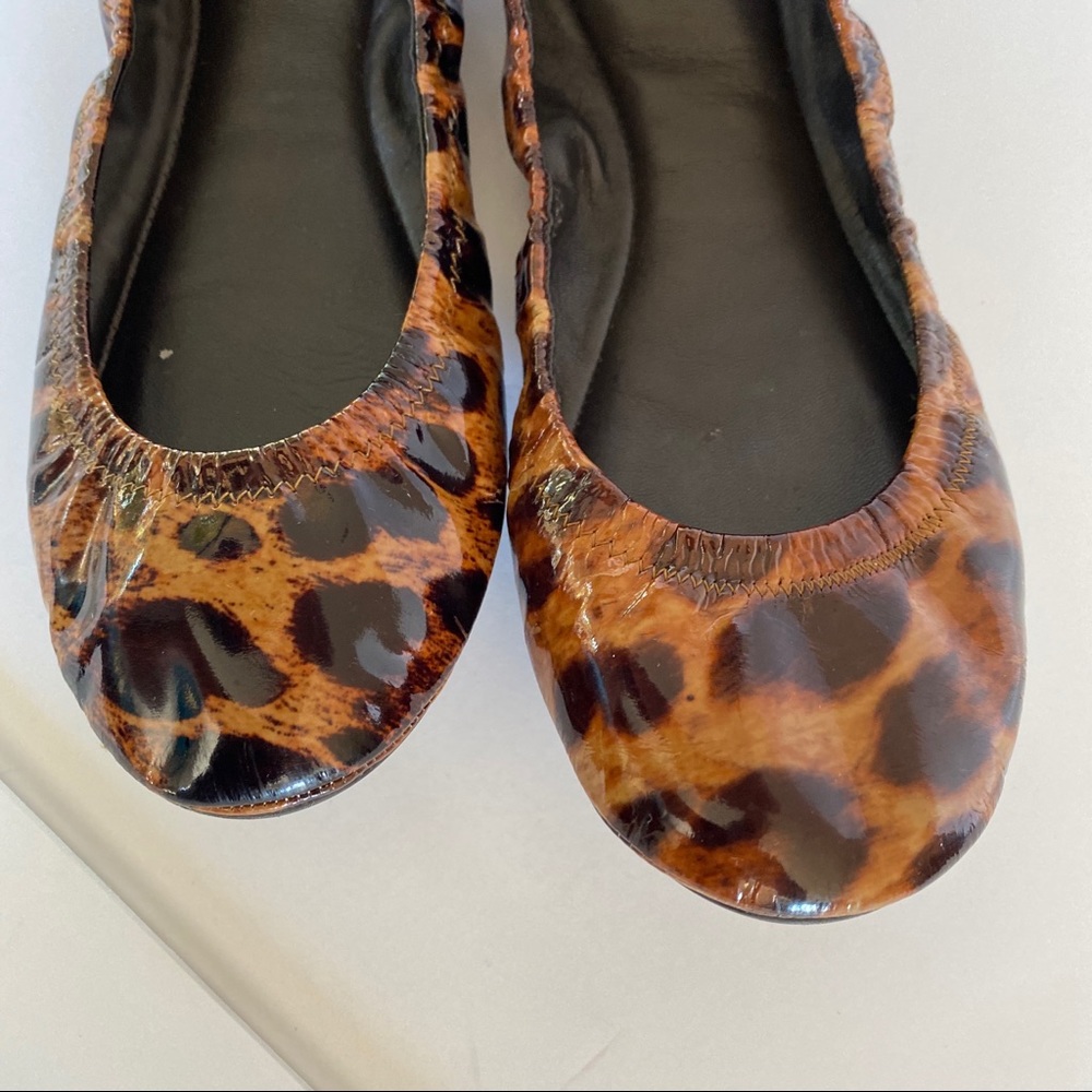 TORY BURCH Leopard Patent Flats Round Toe 6.5 - Picture 7 of 9
